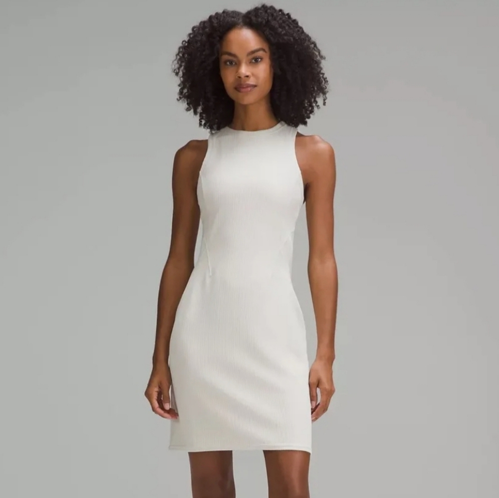 Lululemon (Size 2) - Picture 6 of 6